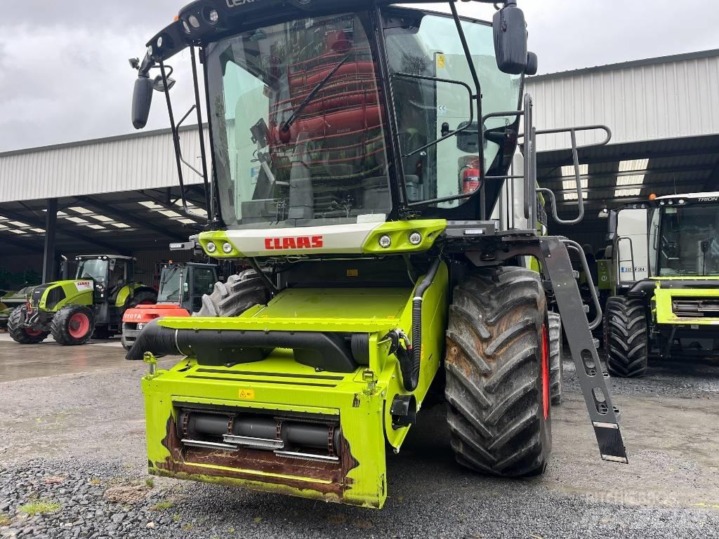 CLAAS Lexion 5400 Θεριζοαλωνιστικές μηχανές