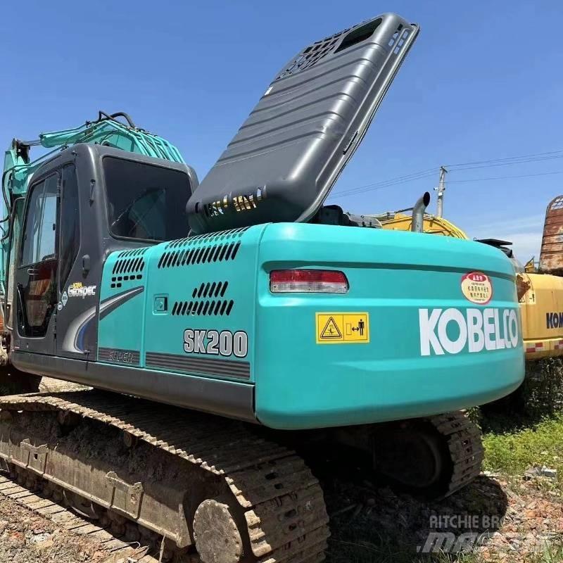 Kobelco SK 200 Εκσκαφείς με ερπύστριες