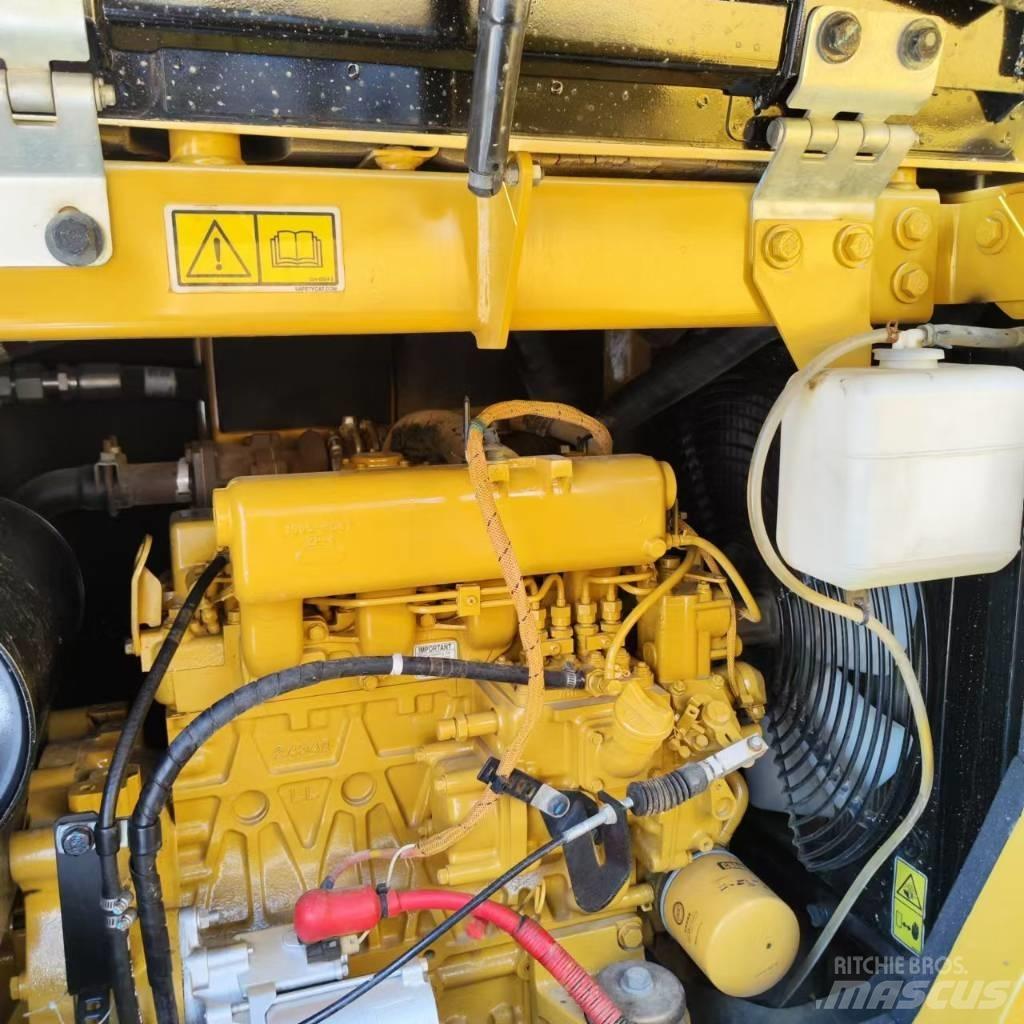 CAT 306 Εκσκαφείς με ερπύστριες