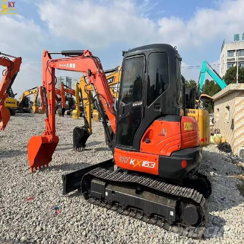 Kubota 163 Εκσκαφείς με ερπύστριες