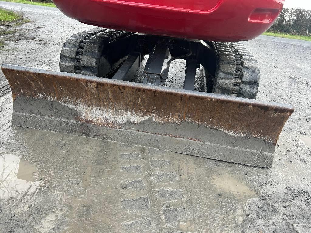 Takeuchi TB 230 Εκσκαφάκι (διαβολάκι) < 7t