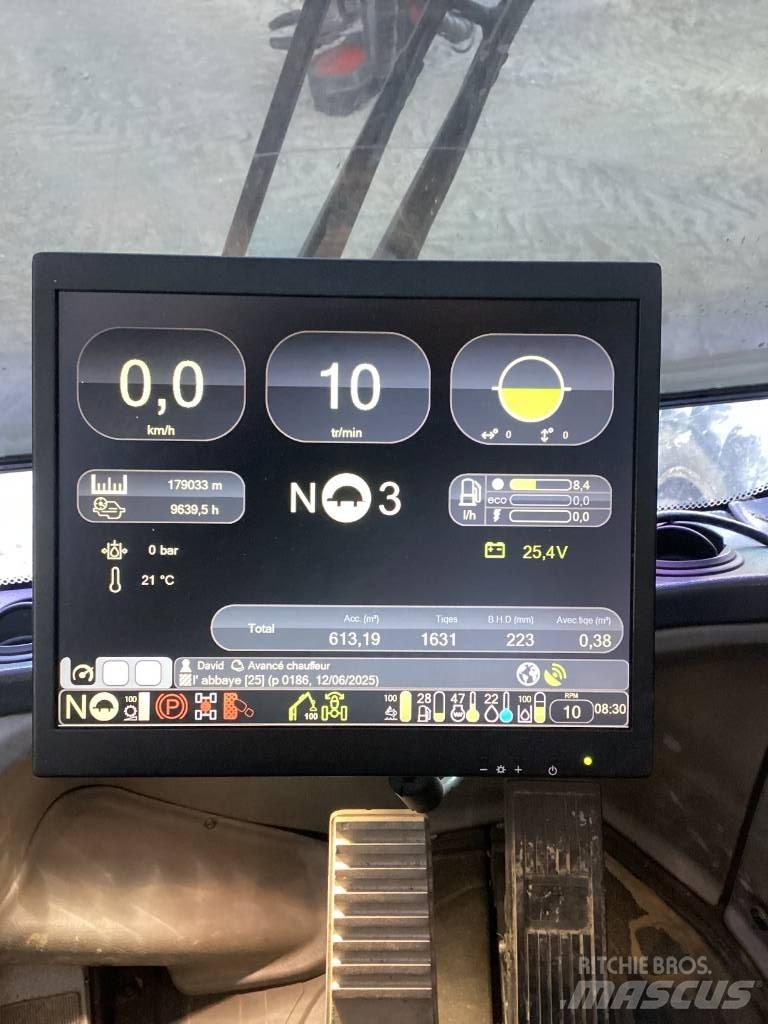 Komatsu 901 XC Θεριζοαλωνιστικές μηχανές