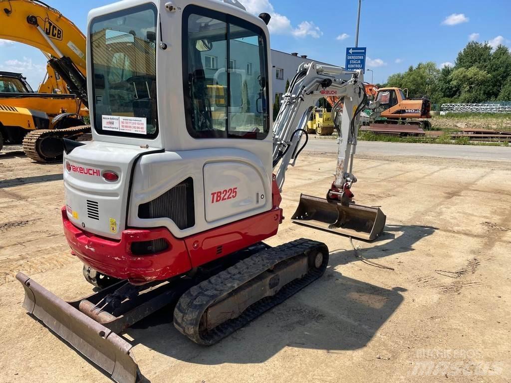 Takeuchi TB225 Εκσκαφάκι (διαβολάκι) < 7t