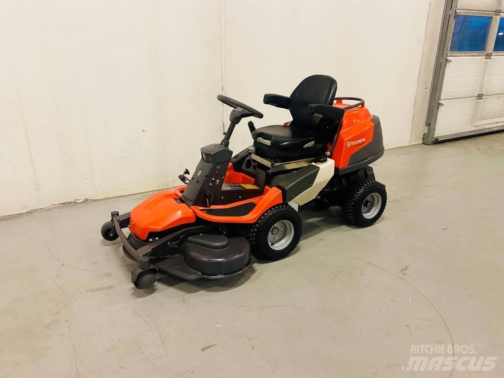 Husqvarna R418Ts AWD Χορτοκοπτικά με καθιστό χειριστή