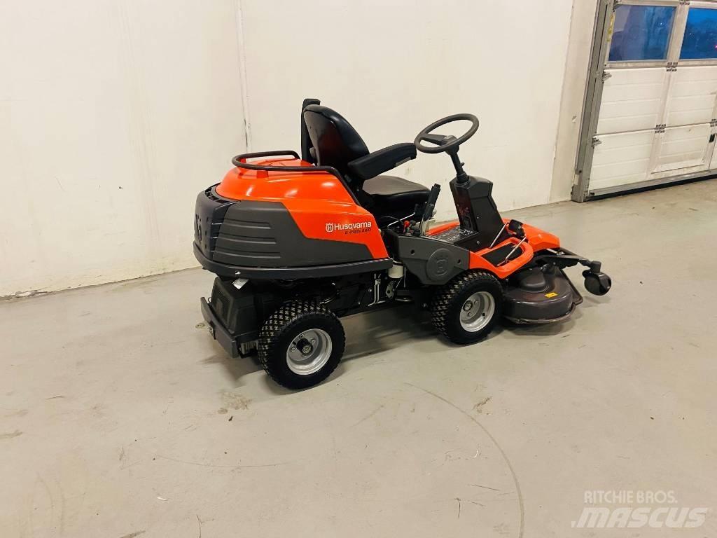 Husqvarna R418Ts AWD Χορτοκοπτικά με καθιστό χειριστή