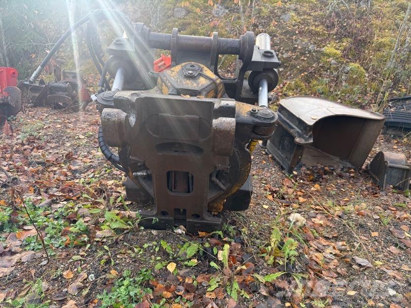 CASE CX210 Εκσκαφείς με ερπύστριες