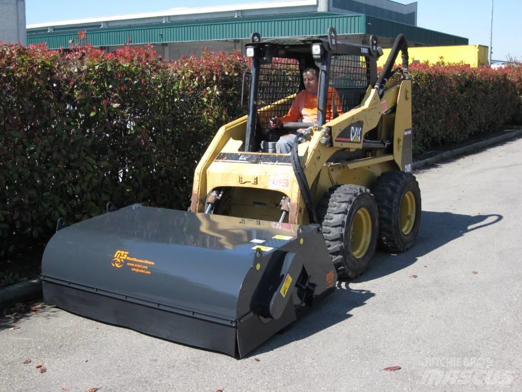 M3 Sweeper Bucket HD Άλλα μηχανήματα φροντίδας εδάφους