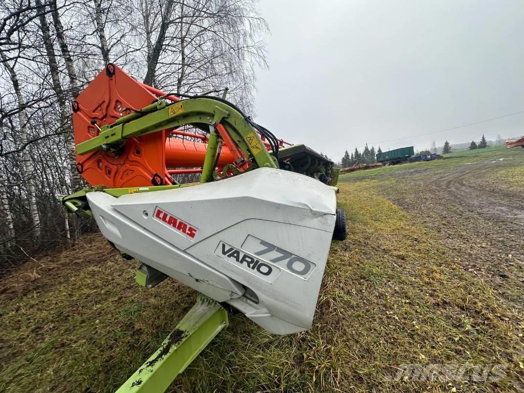 CLAAS Lexion 670 Θεριζοαλωνιστικές μηχανές