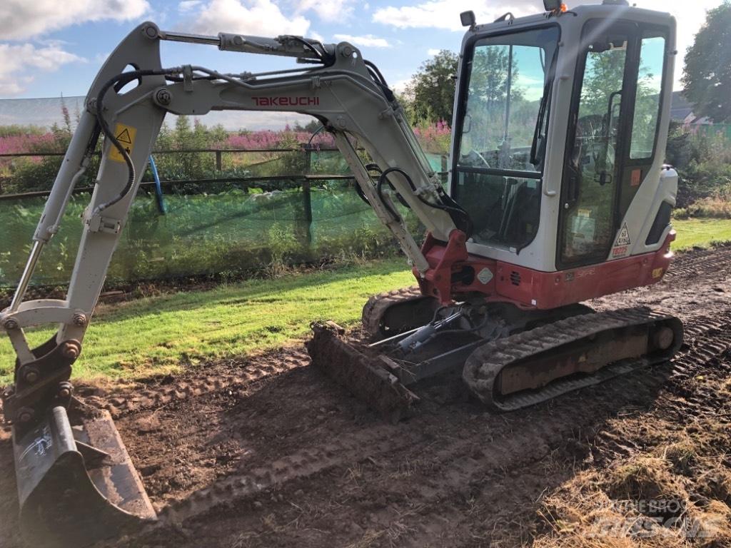 Takeuchi TB 225 Εκσκαφάκι (διαβολάκι) < 7t