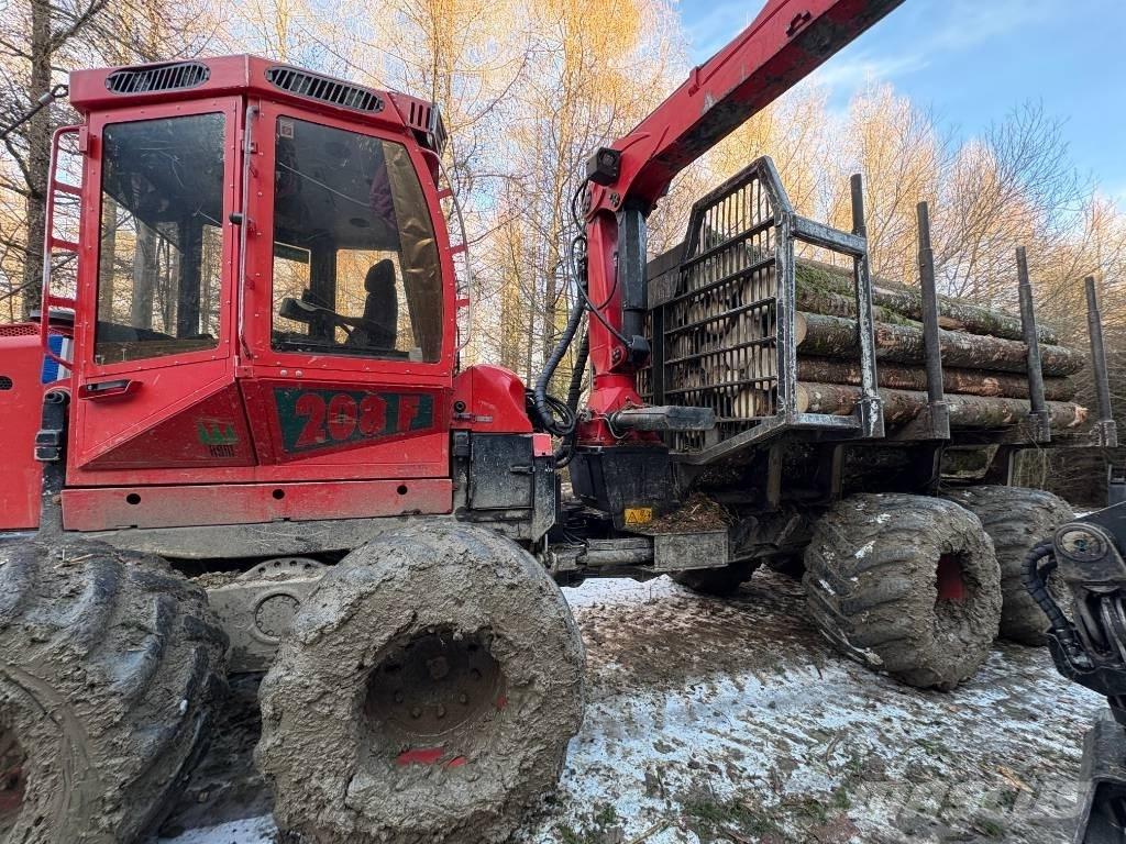 HSM 208F 11 Μεταφορείς ξυλείας