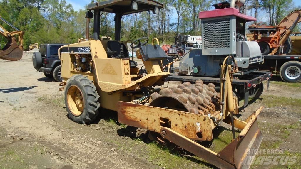 CAT CP 323 C Οδοστρωτήρες συνδυαστικοί