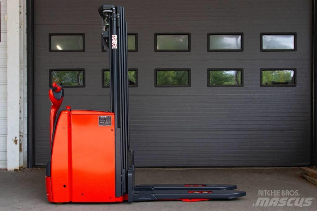 Linde L16 Παλετοφόρα πεζού χειριστή με ιστό