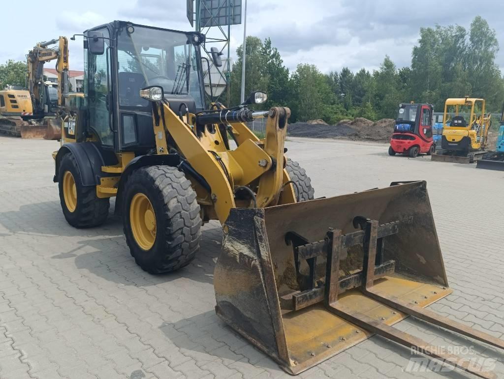 CAT 908M Φορτωτές με λάστιχα (Τροχοφόροι)