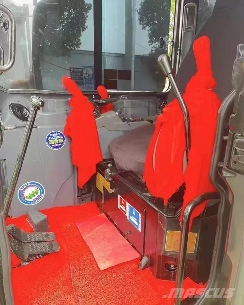 CAT 303.5 Εκσκαφείς με ερπύστριες