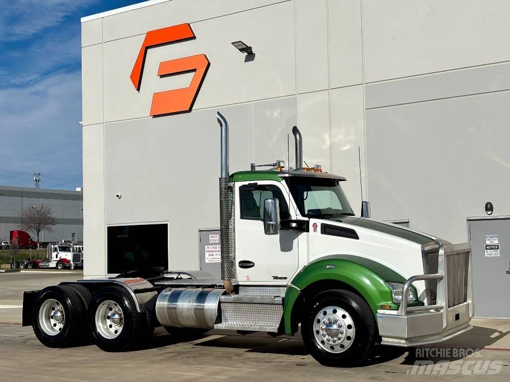 Kenworth T880 Τράκτορες