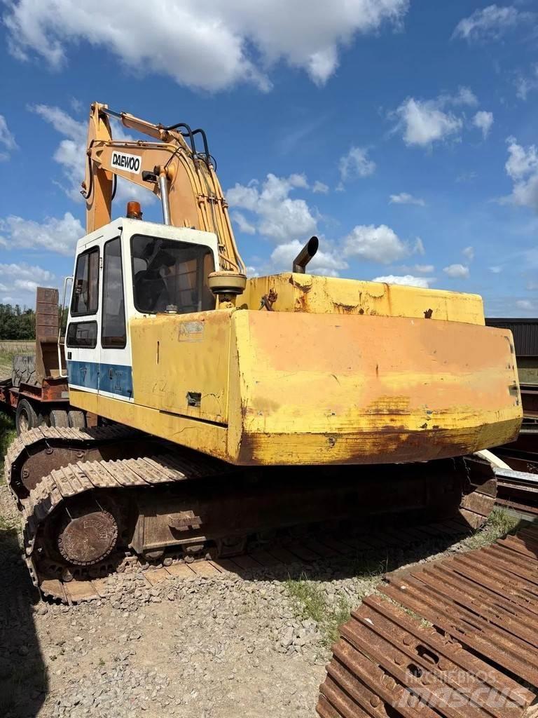 Daewoo DH 220LC Εκσκαφείς με ερπύστριες