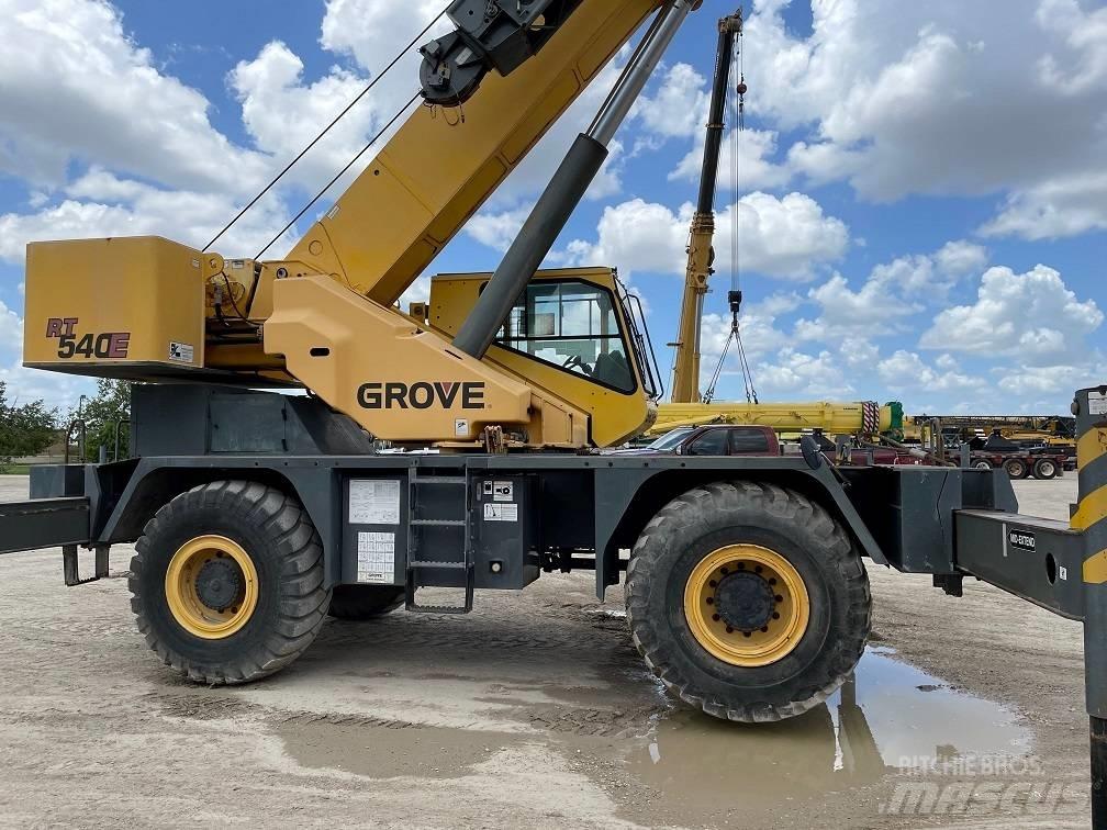 Grove RT 600 E Γερανοί ανώμαλου εδάφους