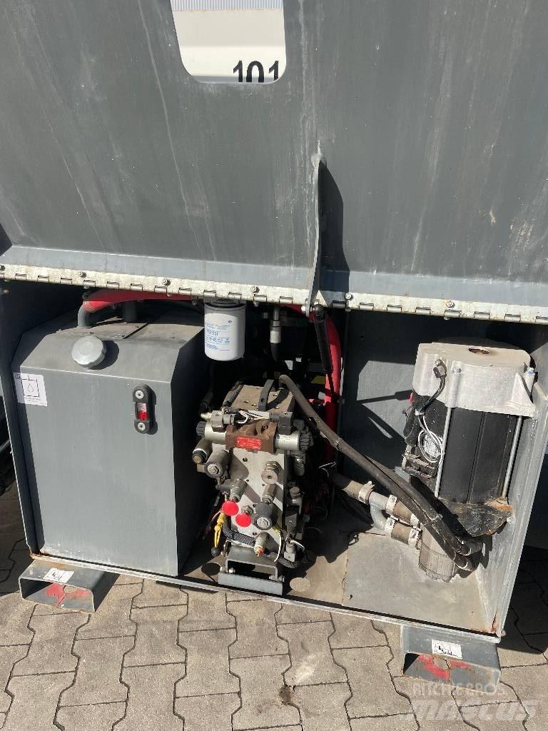 SkyJack SJ 6832 RTE Ανυψωτήρες ψαλιδωτής άρθρωσης
