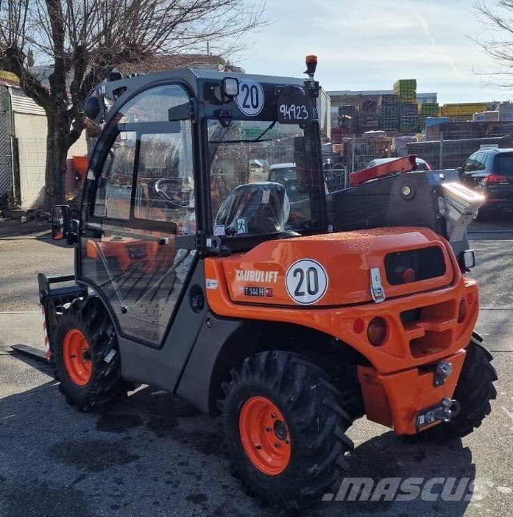 Ausa T144H Τηλεσκοπικοί ανυψωτές