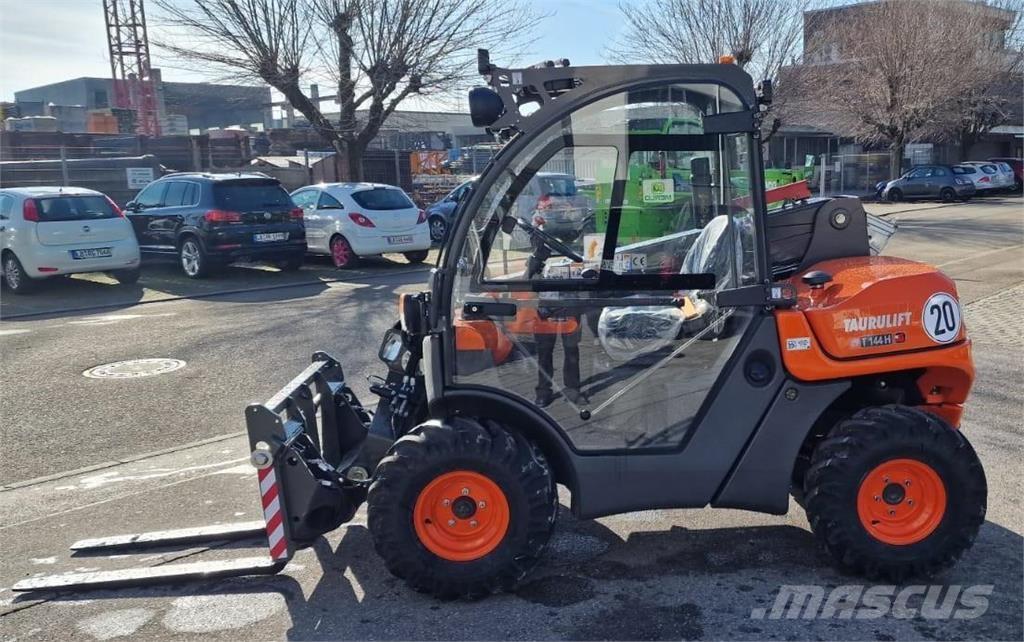 Ausa T144H Τηλεσκοπικοί ανυψωτές