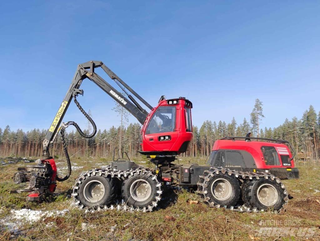 Komatsu 931 XC Θεριζοαλωνιστικές μηχανές
