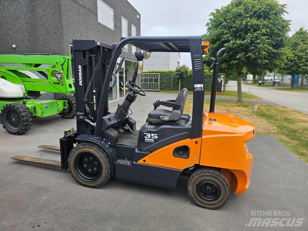 Doosan D 35 S-7 Πετρελαιοκίνητα Κλαρκ