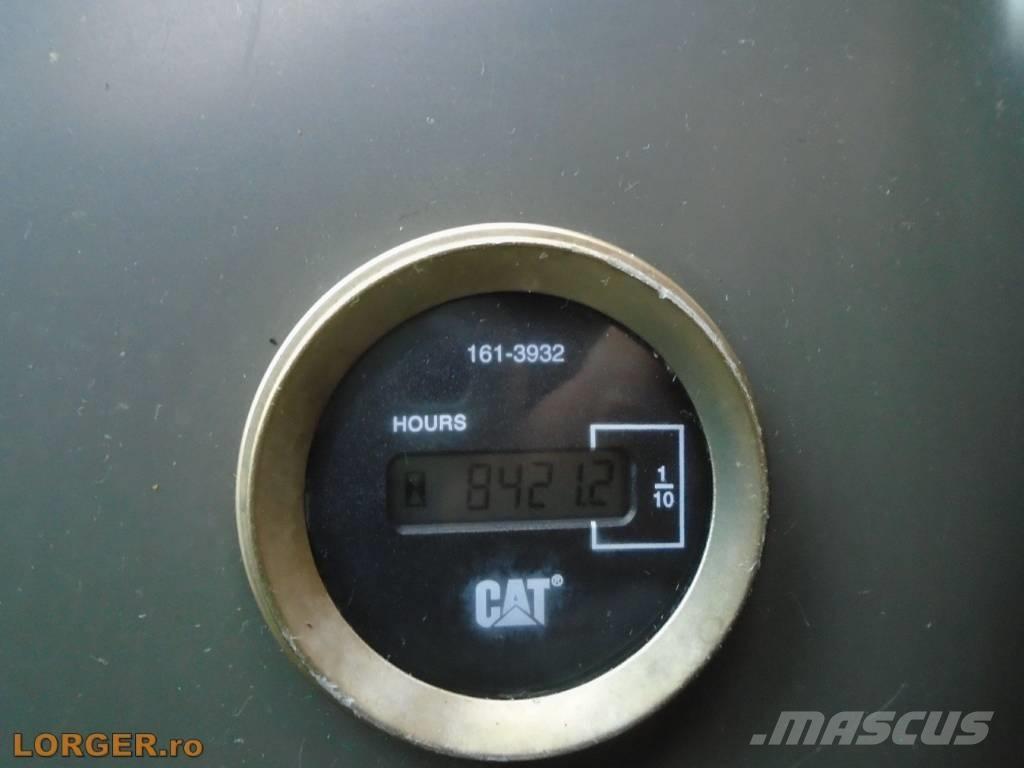 CAT 323 D Εκσκαφείς με ερπύστριες