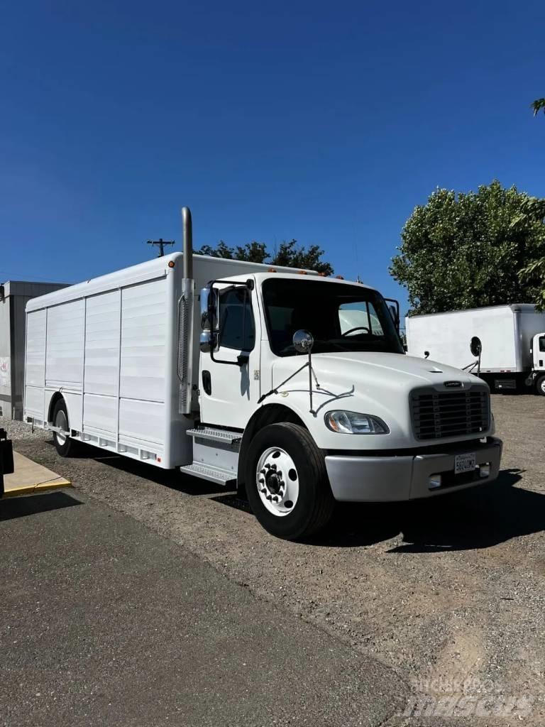 Freightliner M2 Φορτηγά μεταφοράς ποτών