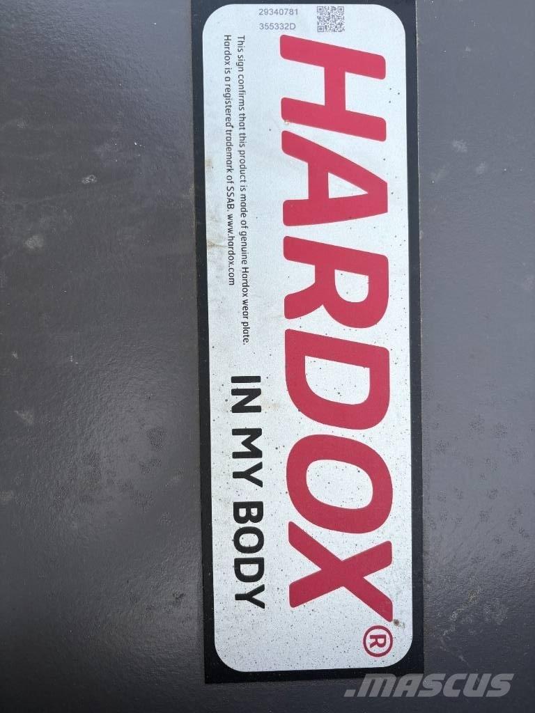 SMP skopa Κουβάδες