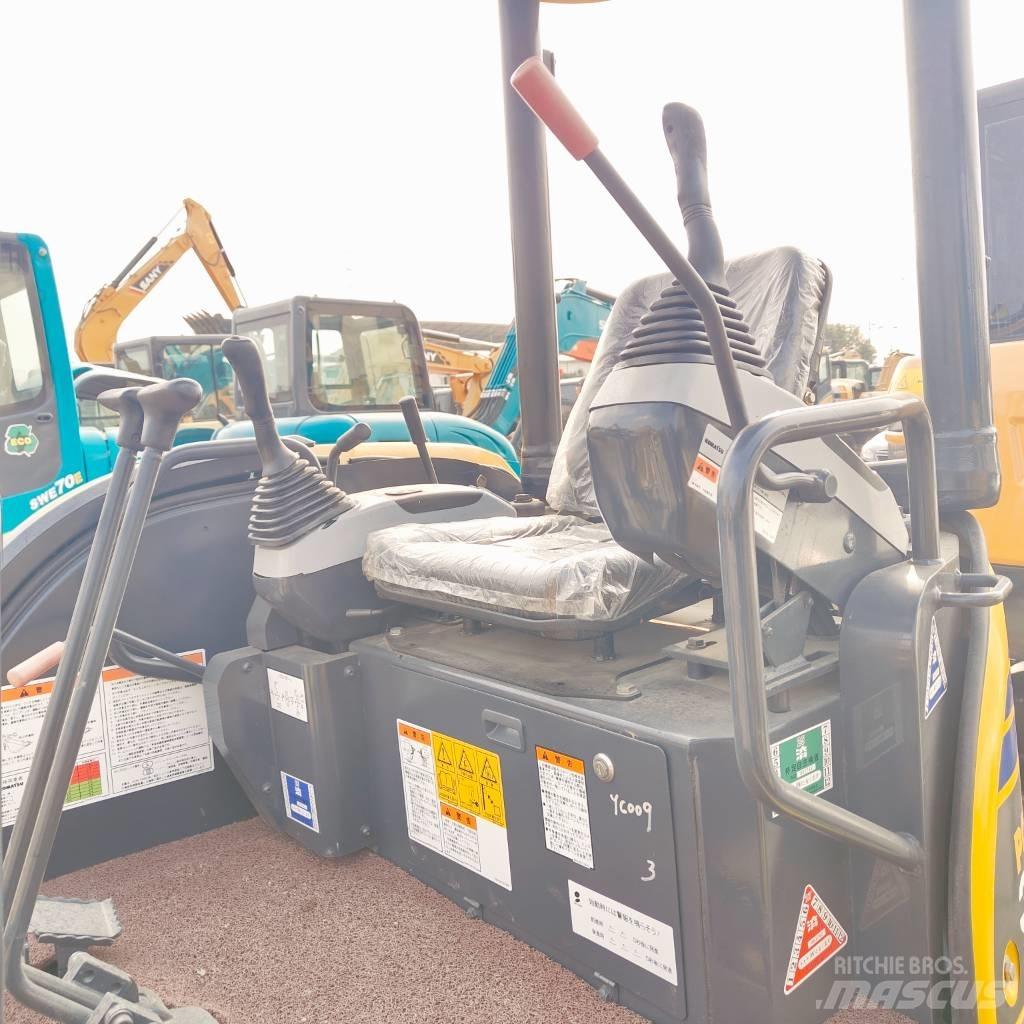 Komatsu PC30MR-3 Εκσκαφάκι (διαβολάκι) < 7t
