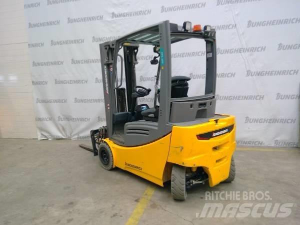 Jungheinrich EFG 320 Ηλεκτρικά περονοφόρα ανυψωτικά κλαρκ