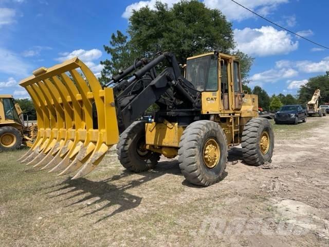 CAT IT 28 B Φορτωτές με λάστιχα (Τροχοφόροι)