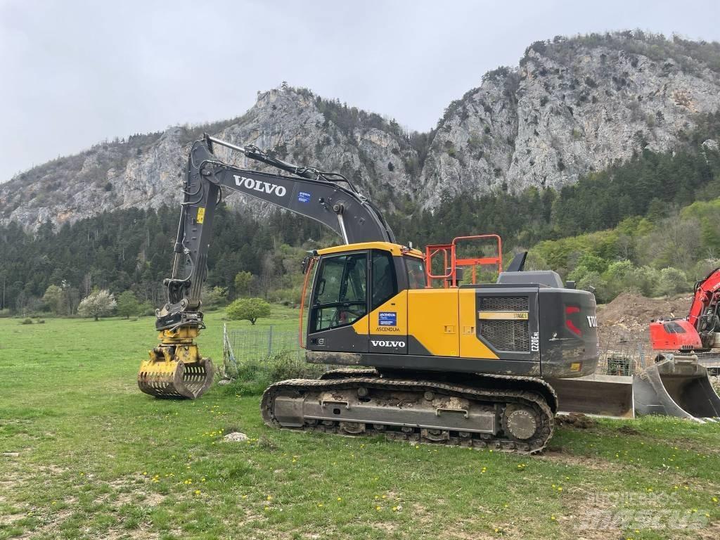 Volvo EC 220 E Εκσκαφείς με ερπύστριες