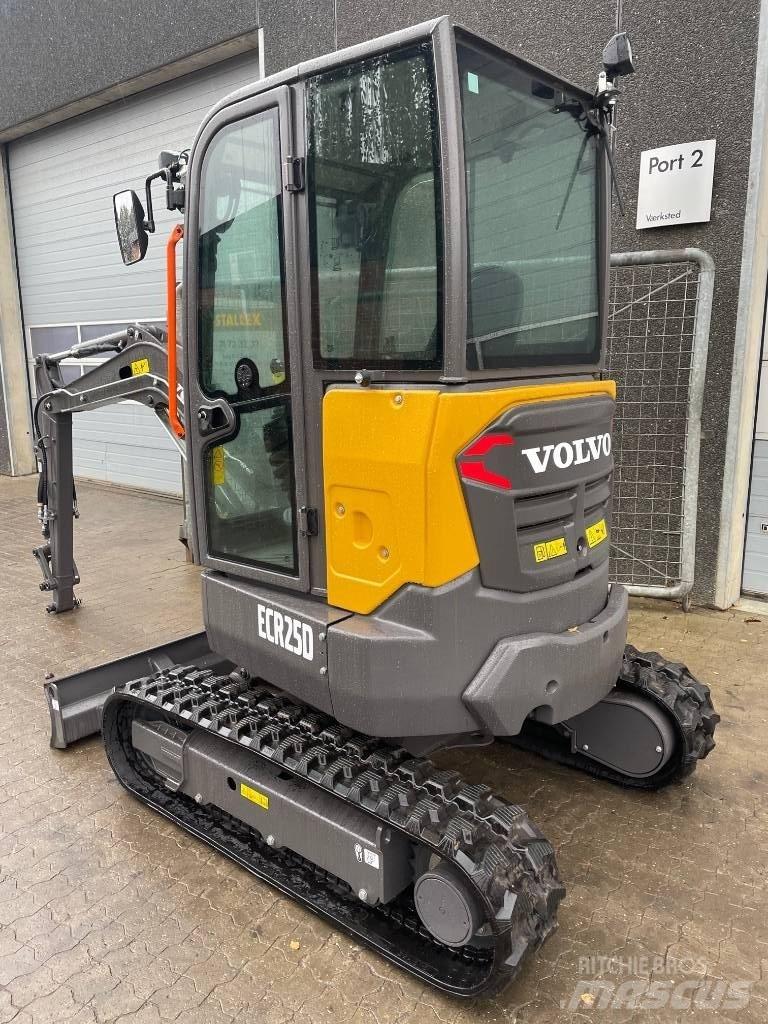 Volvo ECR25D Εκσκαφάκι (διαβολάκι) < 7t
