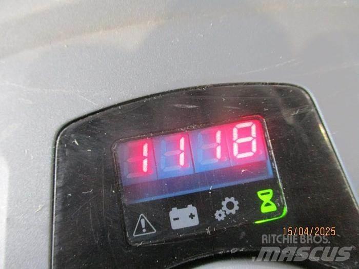 BT LWE 160 Χειροκίνητο περονοφόρο ανυψωτικό