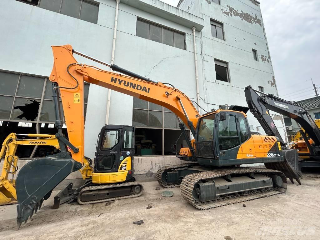 Hyundai 220LC-9 Εκσκαφείς με ερπύστριες