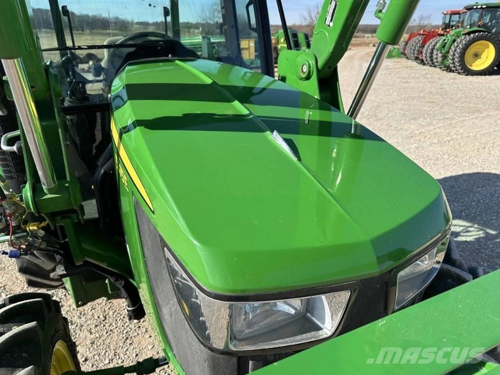 John Deere 5075 E Τρακτέρ