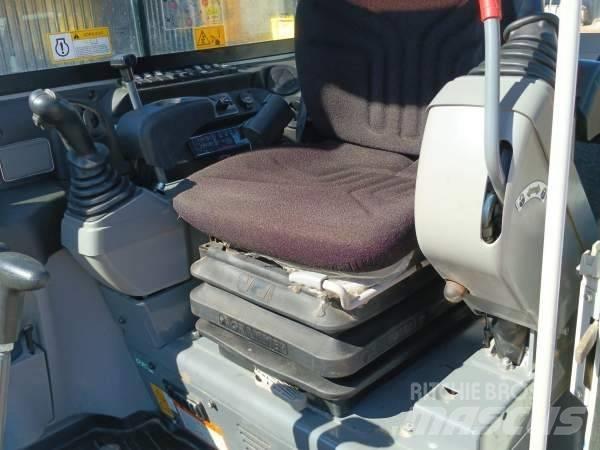 Takeuchi TB 260 Εκσκαφάκι (διαβολάκι) < 7t