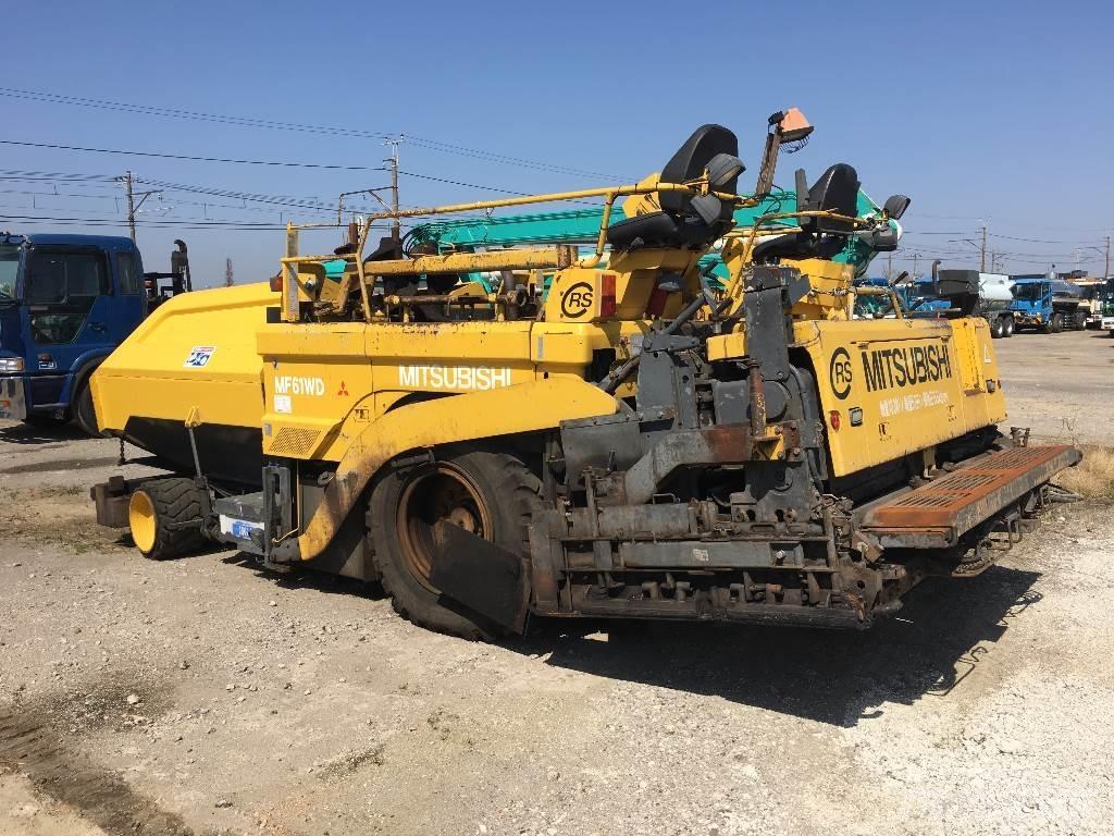 Mitsubishi MF61WD Επίστρωση ασφάλτου