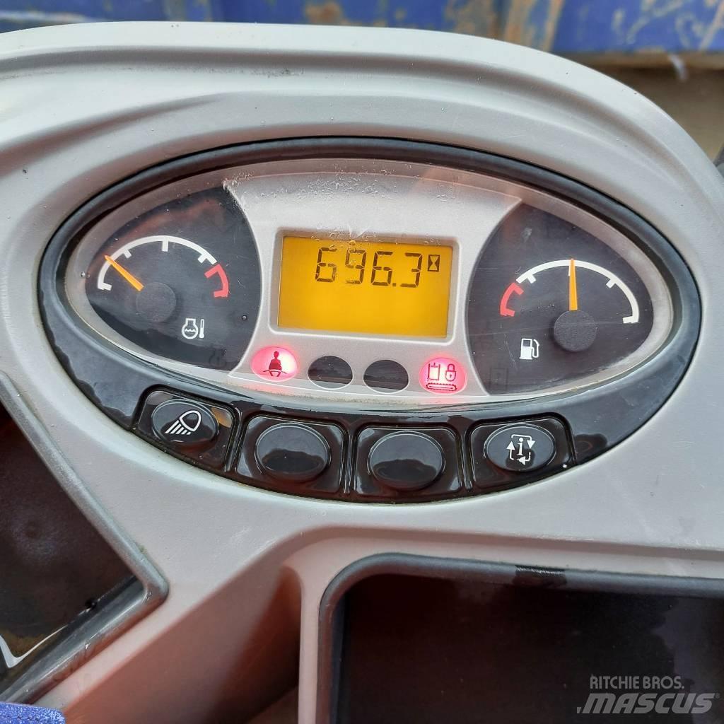 Doosan DX 17 Εκσκαφείς με τροχούς - λάστιχα