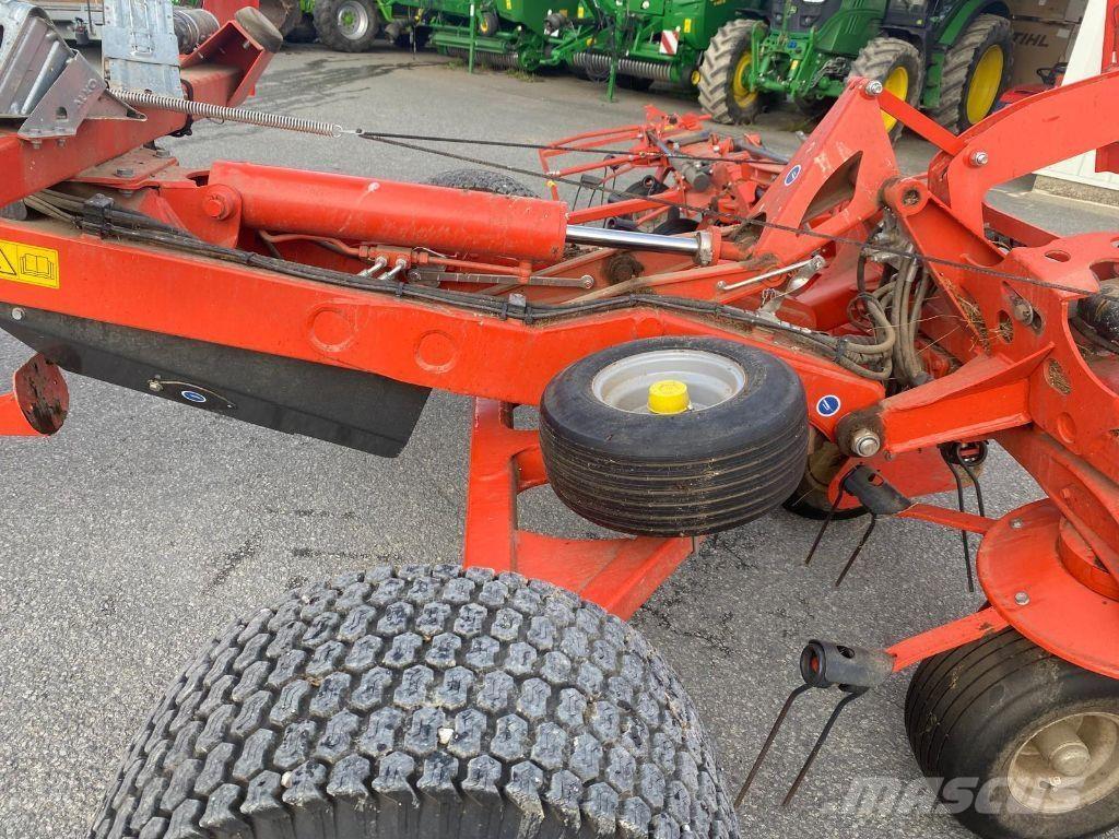 Kuhn GF8712T Τσουγκράνες και χορτοξηραντικές μηχανές