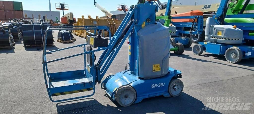 GENIE GR26J Ανυψωτήρες με κατακόρυφους πυλώνες