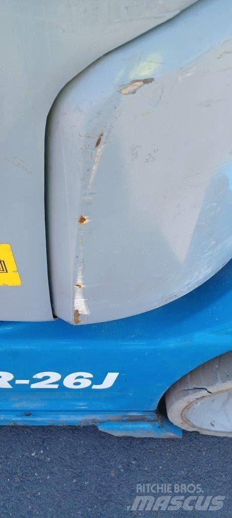 GENIE GR26J Ανυψωτήρες με κατακόρυφους πυλώνες