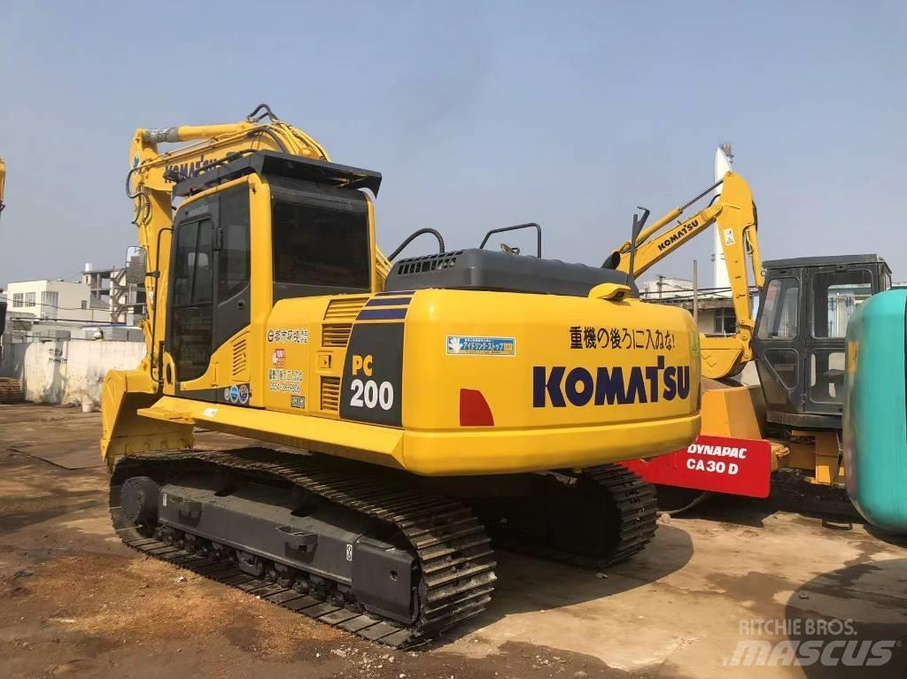 Komatsu PC200-8 Εκσκαφείς με ερπύστριες