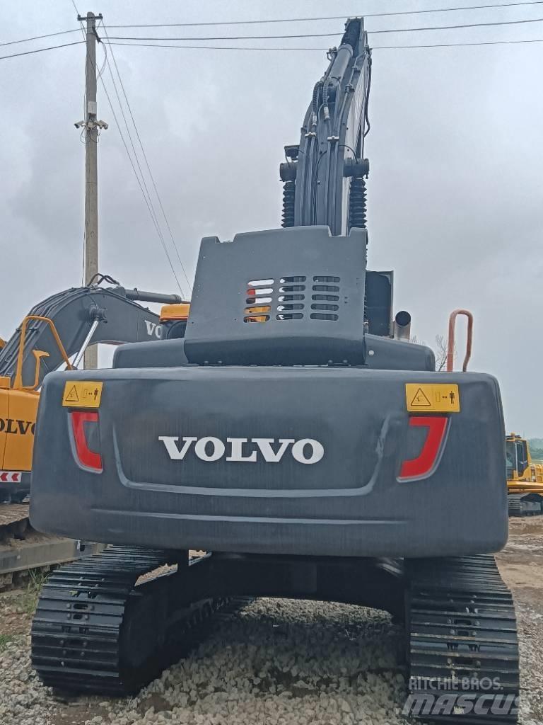 Volvo EC 240 Εκσκαφείς με ερπύστριες