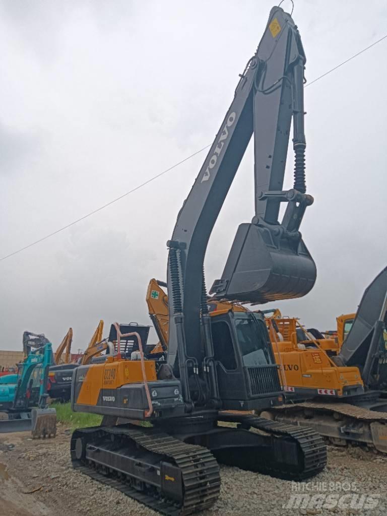 Volvo EC 240 Εκσκαφείς με ερπύστριες