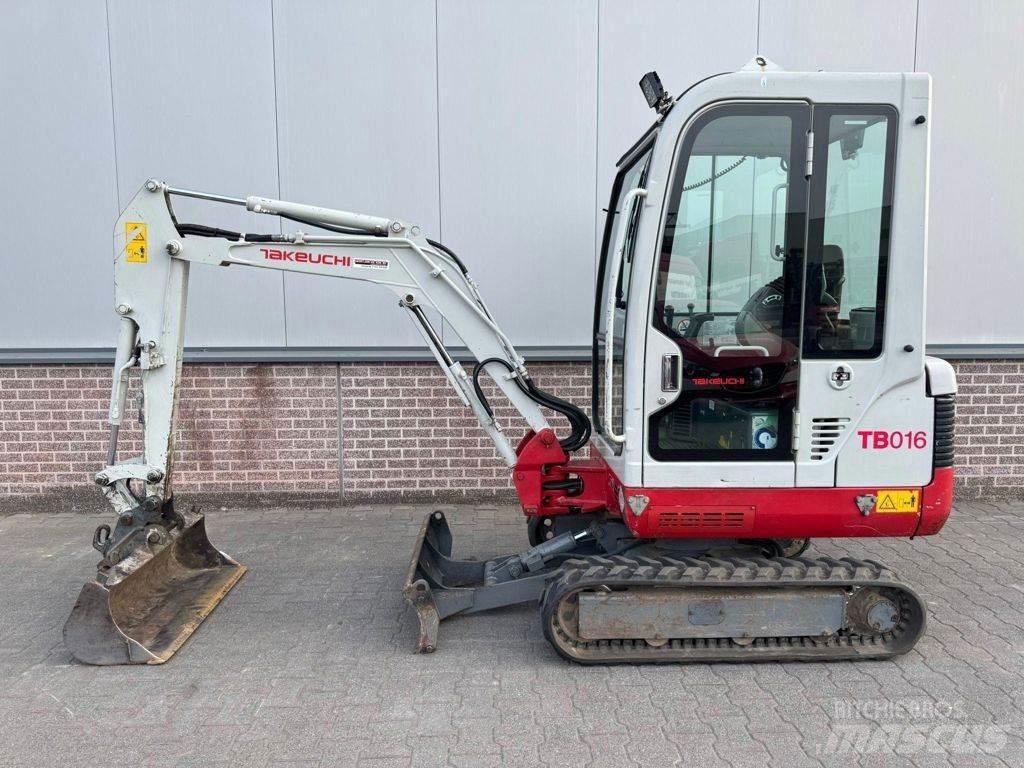 Takeuchi TB016 Εκσκαφάκι (διαβολάκι) < 7t