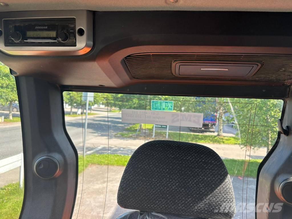 Doosan DX 57 W-5 Εκσκαφείς με τροχούς - λάστιχα