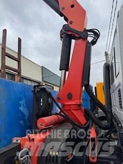 Iveco Trakker 310 Φορτηγά με Γερανό
