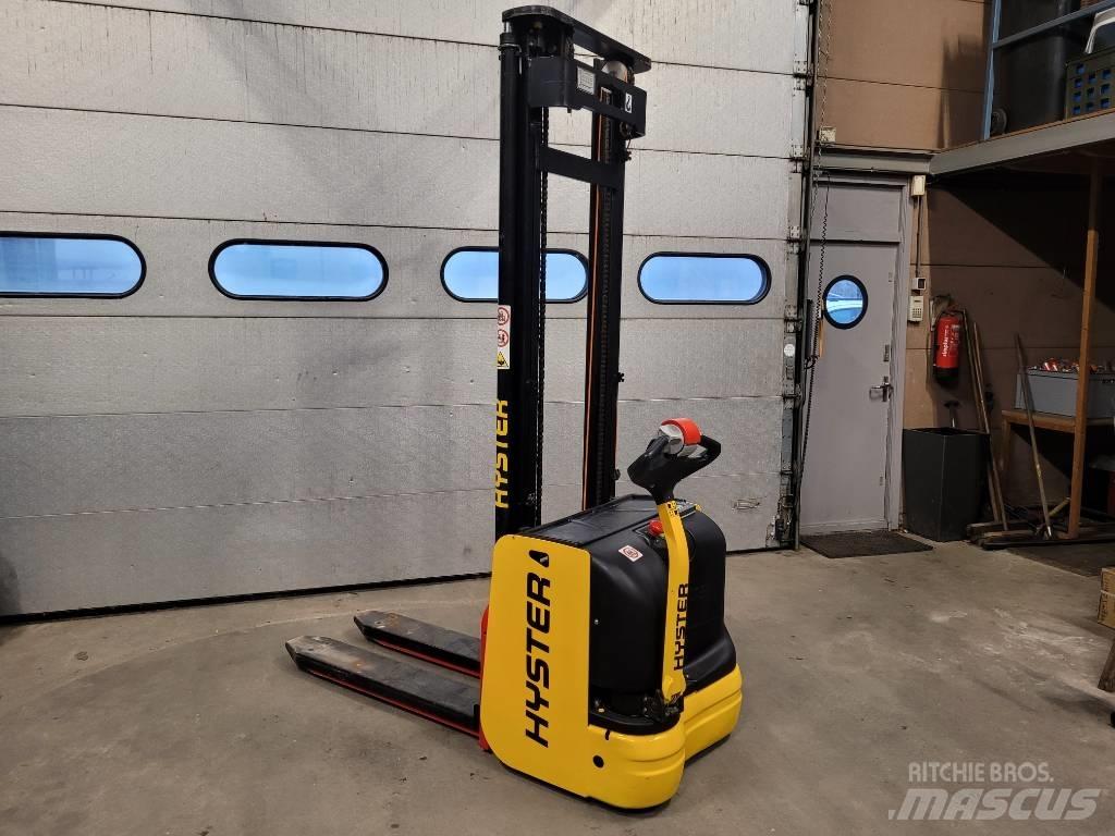 Hyster S 1.6 Παλετοφόρα πεζού χειριστή με ιστό